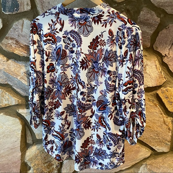 Floral 3/4 Sleeve Career / Professional Blouse - Picture 6 of 6